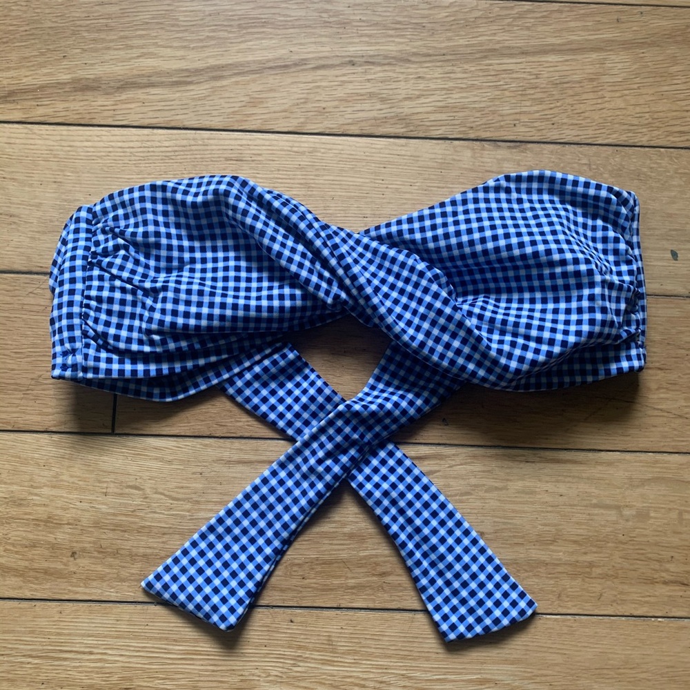 Cute Plaid Crossover Strapless Bikini Top